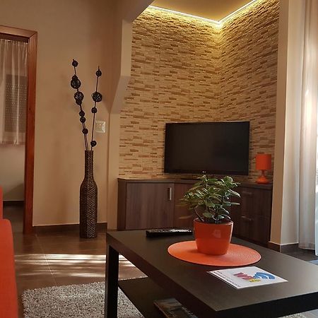 Mgtels Apartman - With Private Parking Budapest Exteriör bild