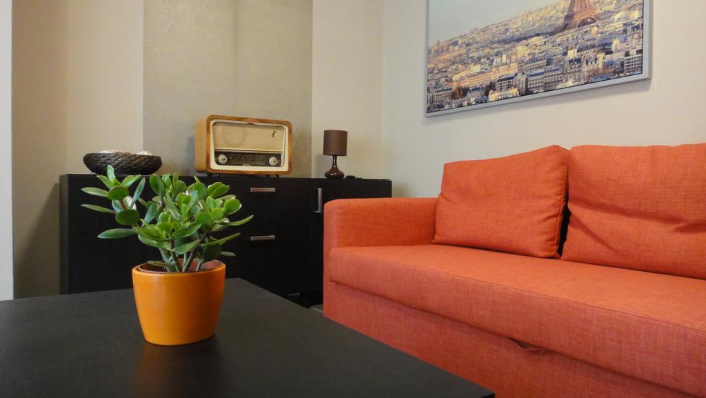 Mgtels Apartman - With Private Parking Budapest Exteriör bild