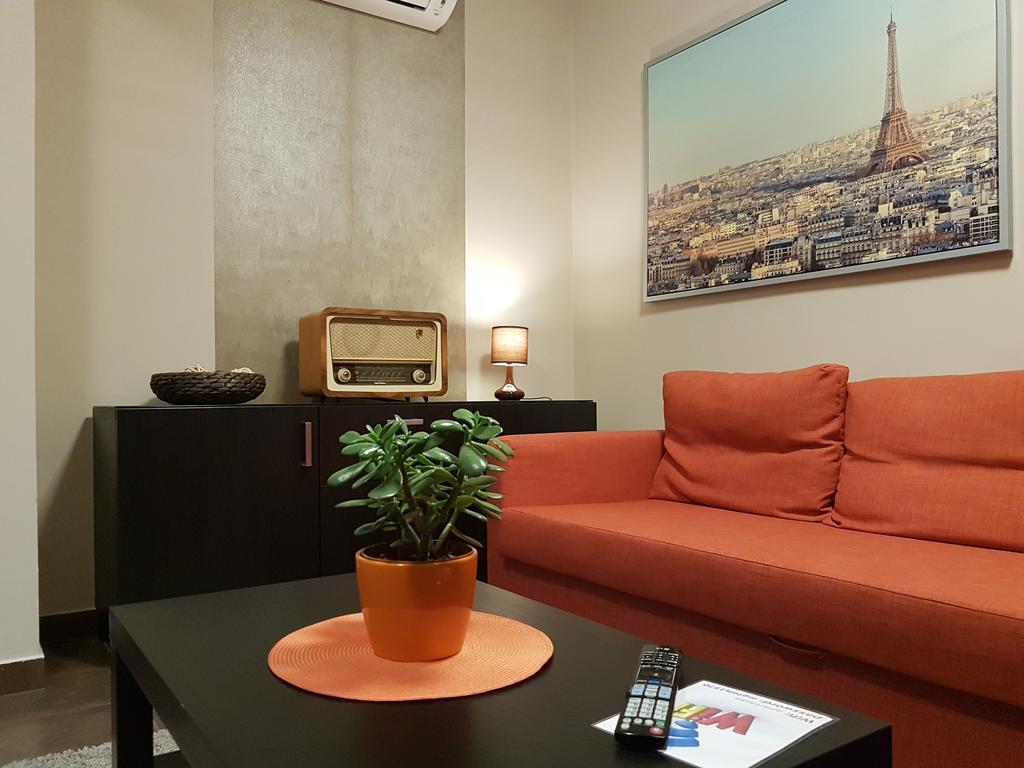 Mgtels Apartman - With Private Parking Budapest Exteriör bild